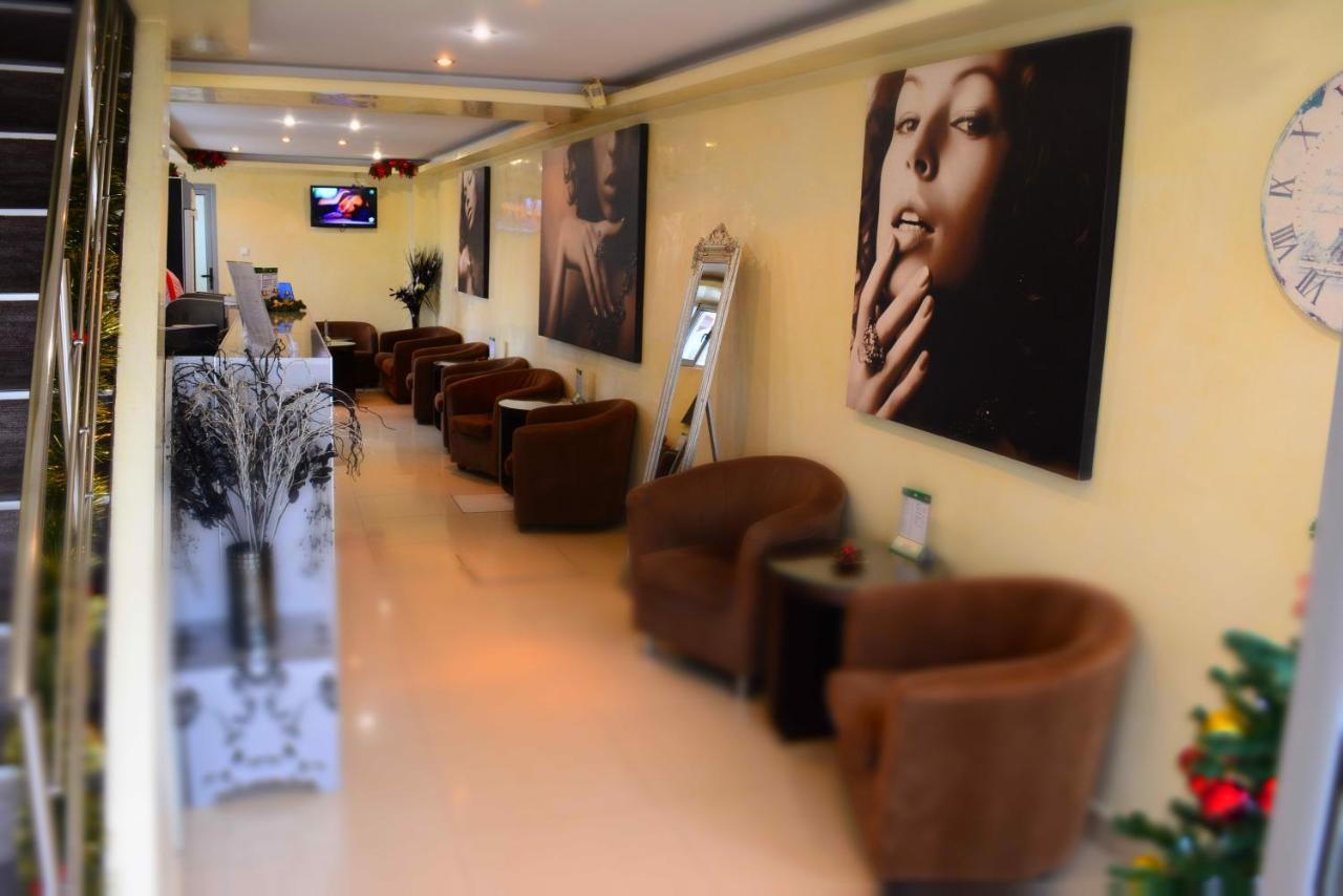 Motel Anghel กาลาจิ ภายนอก รูปภาพ